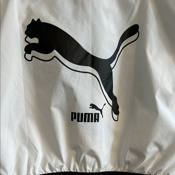 Puma White Utility Jacket Lightweight Sporty Design - Picture 3 of 8